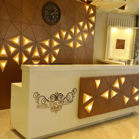 Hotel D SilverLeaf Lucknow Exterior foto