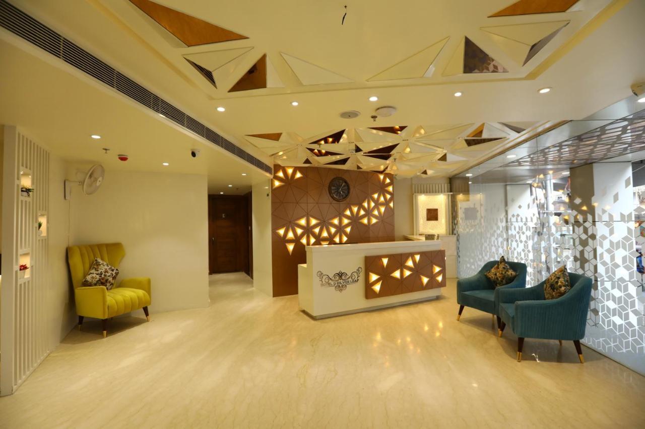 Hotel D SilverLeaf Lucknow Exterior foto