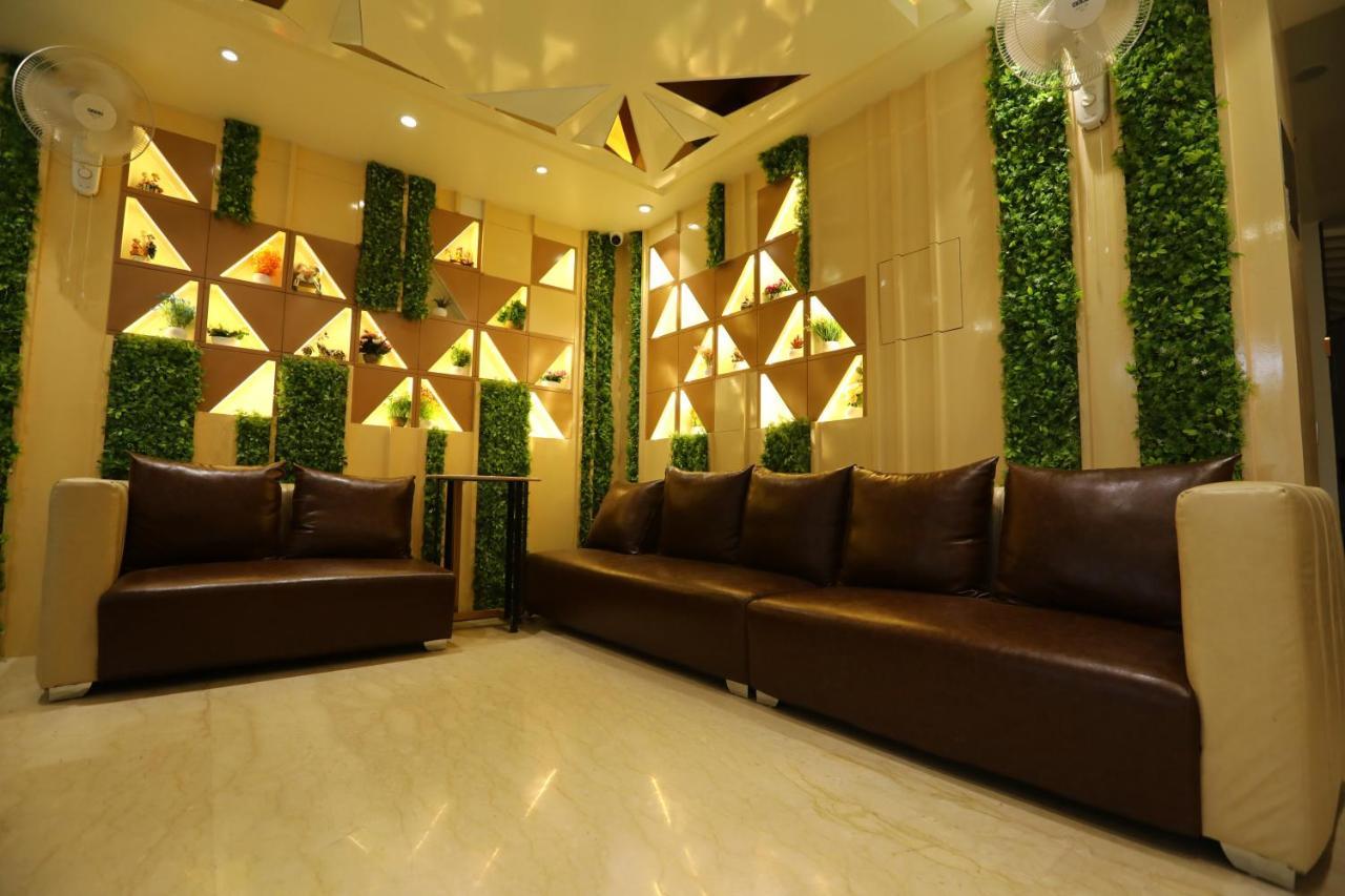 Hotel D SilverLeaf Lucknow Exterior foto